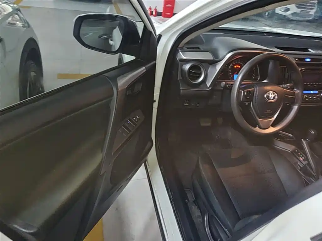 Toyota RAV4 Rongfang 2019 2.0L CVT 2WD Pioneer Version China V фото 16