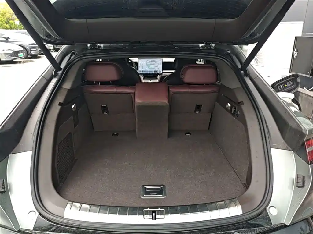 Denza Z9GT 2024 1100 AWD Ultra Edition фото 15