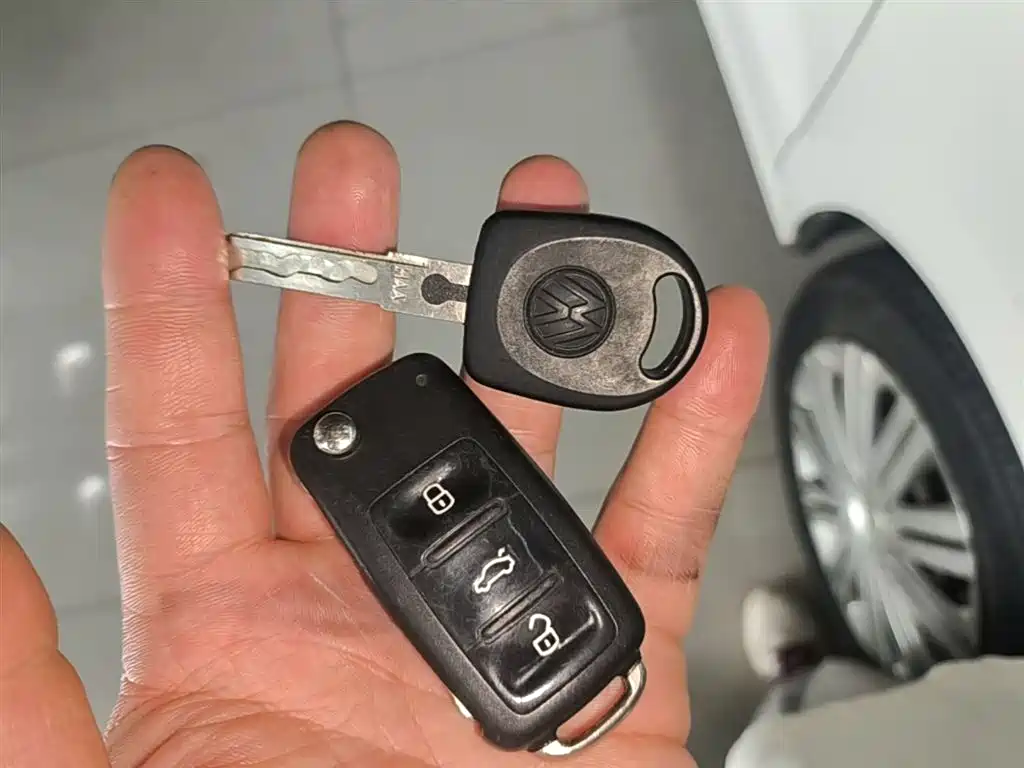 Volkswagen Polo 2016 1.6L Manual Comfort фото 9