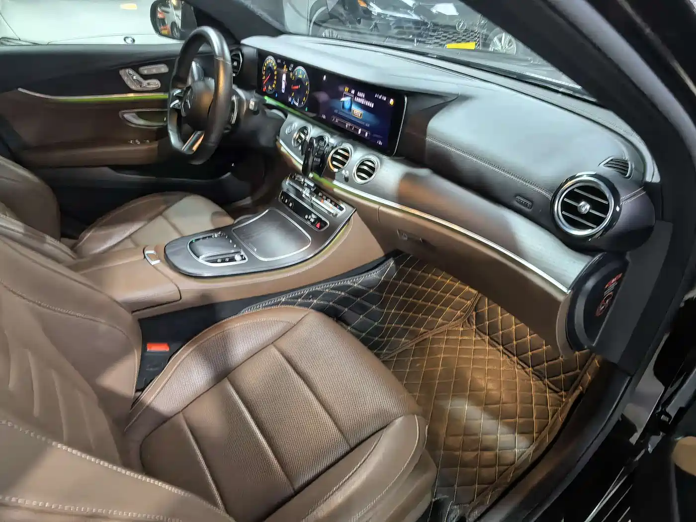 Mercedes-Benz E-Class 2021 E 300 L Sport Premium фото 7