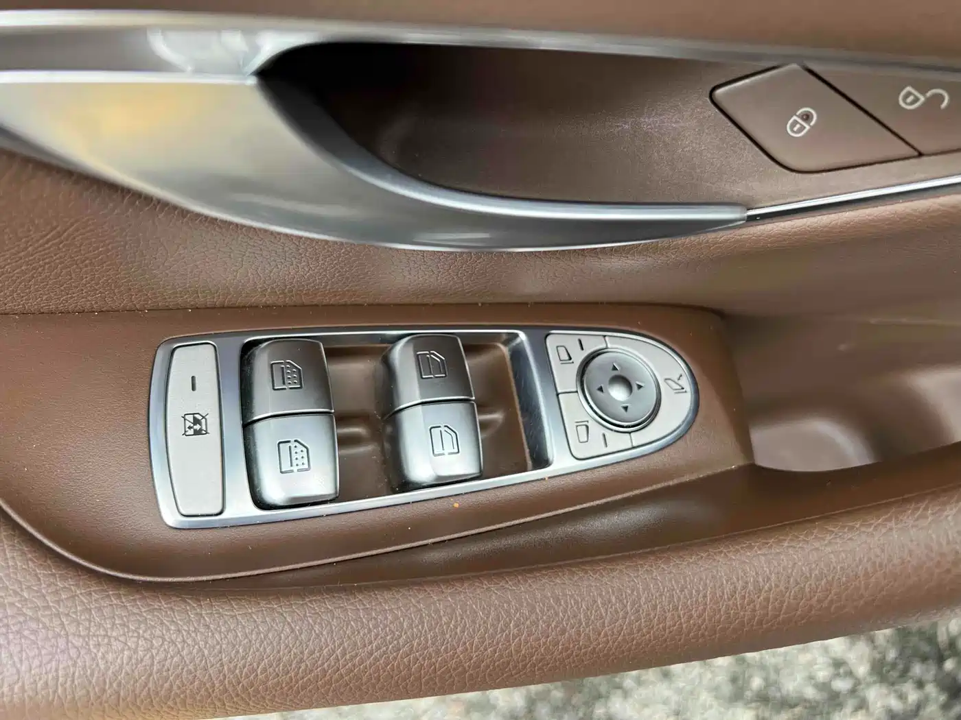 Mercedes-Benz E-Class 2023 E 300 L Luxury фото 9