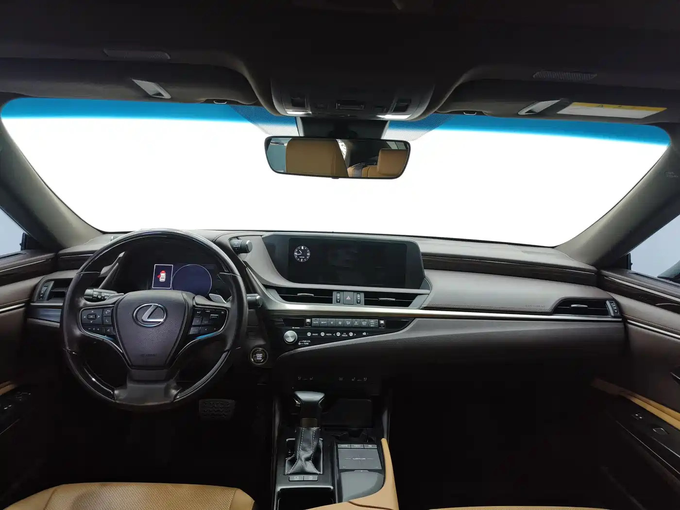 Lexus ES 2020 200 Luxury фото 12