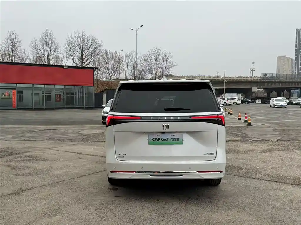 BUICK GL8 NEW ENERGY