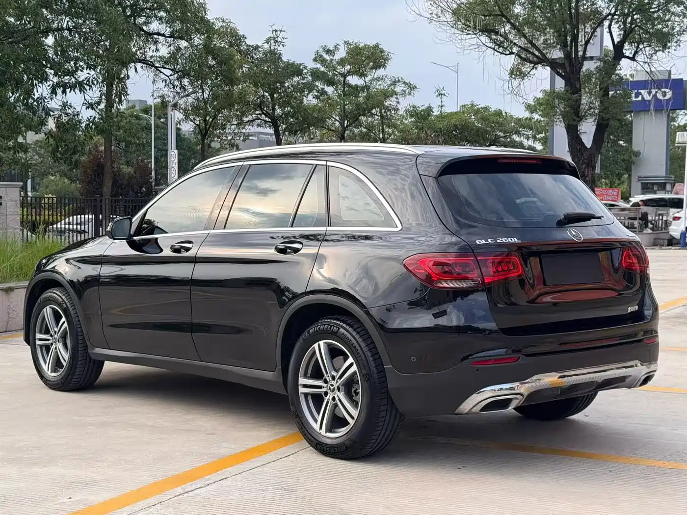 Mercedes-Benz GLC 2021 GLC 260 L 4MATIC Sporty фото 9