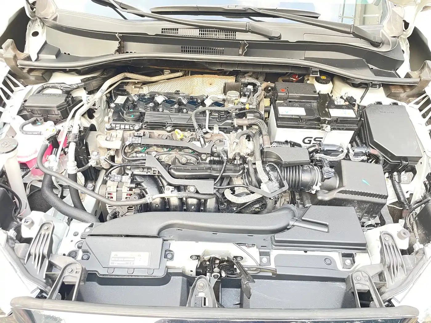 Toyota Corolla Cross 2023 2.0L Pioneer Edition фото 13