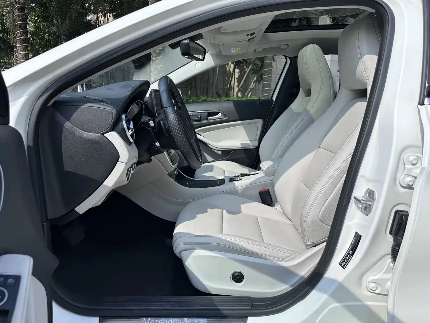 Mercedes-Benz GLA 2015 GLA 220 4MATIC Luxury фото 6