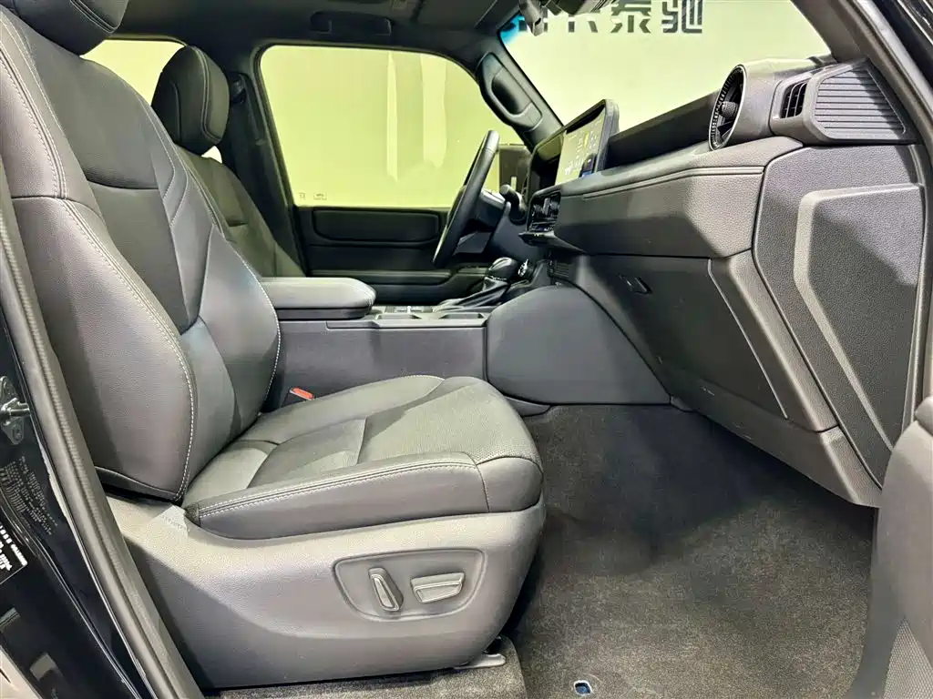 Toyota Prado 2024 2.4T All-Terrain TX Edition 5-Seater фото 18