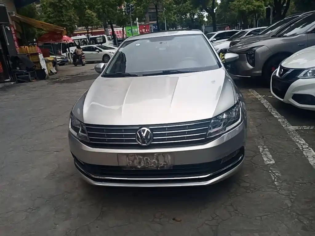 Volkswagen Lavida 2017 1.6L Automatic Comfort Edition фото 3