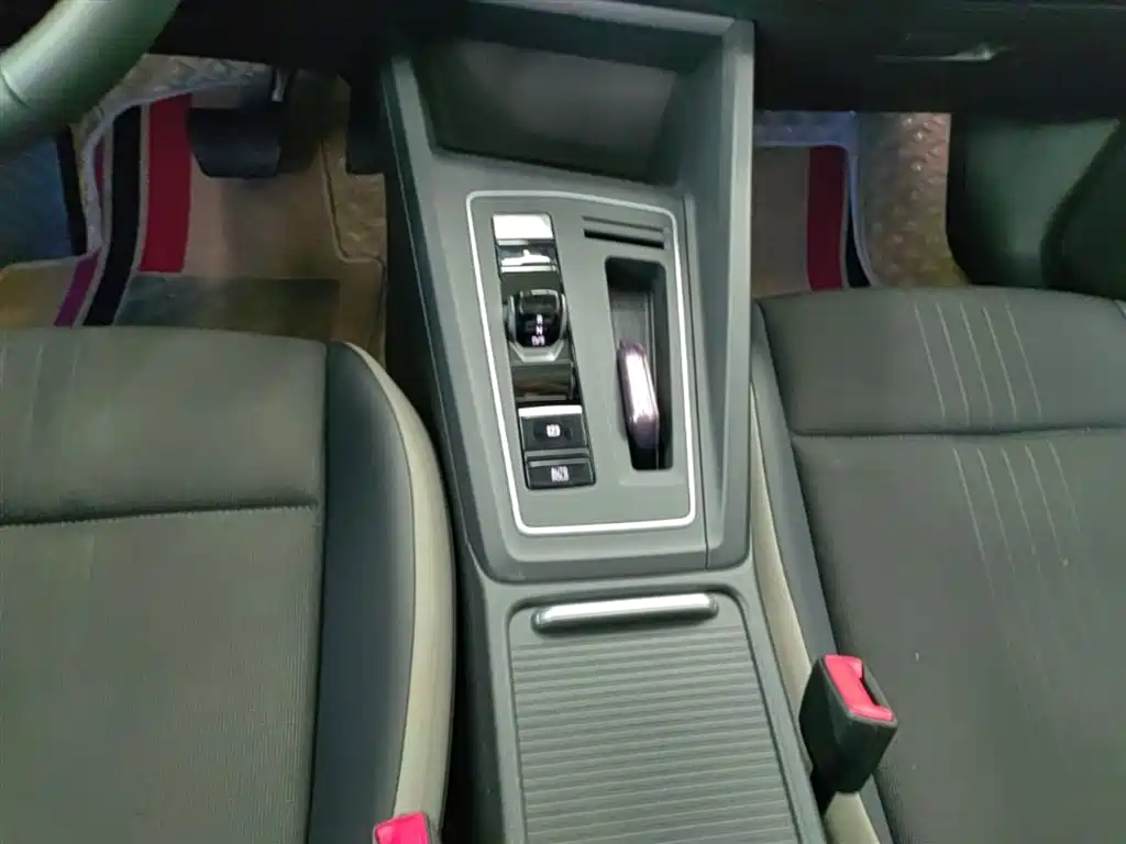 Volkswagen Golf 2023 Facelift 280TSI DSG Pro фото 14