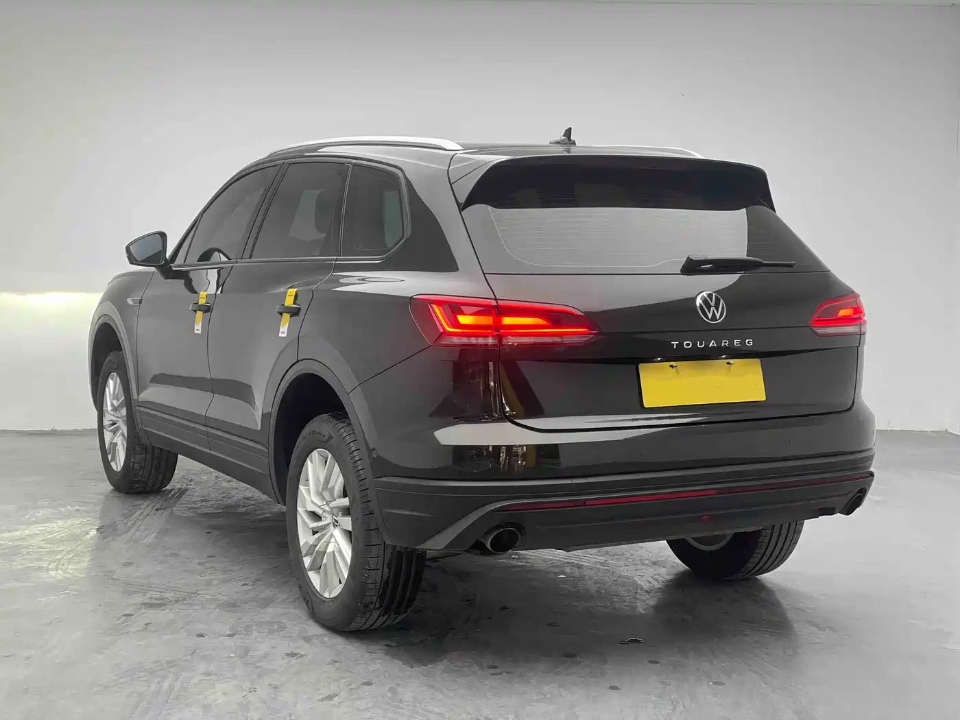 Volkswagen Touareg 2021 2.0TSI Pilot Special Edition фото 4