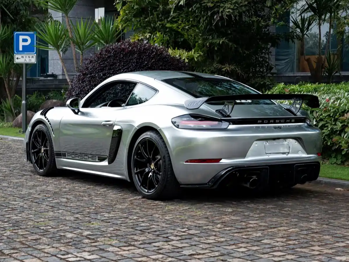 Porsche 718 2018 Cayman 2.0T фото 3