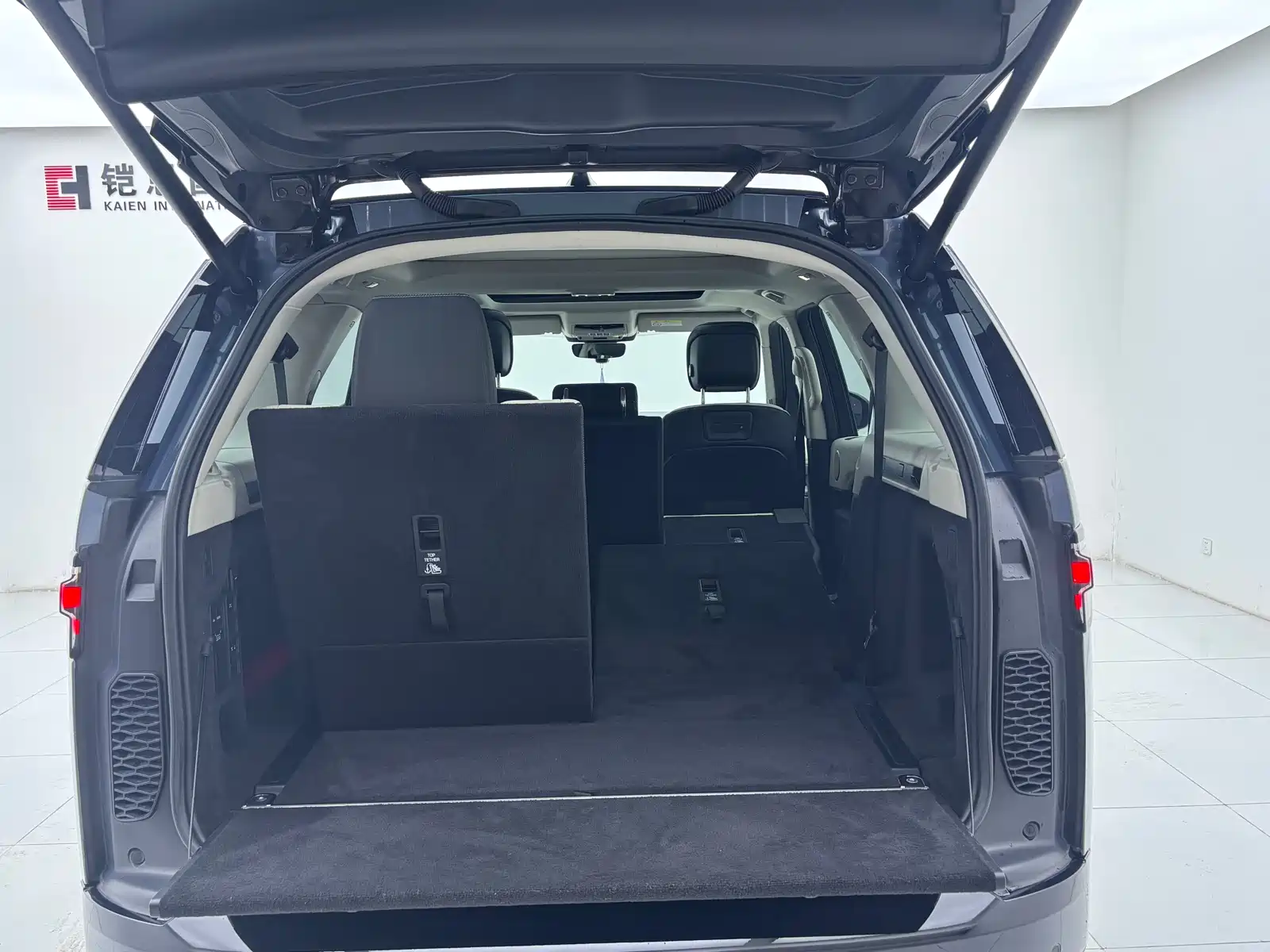 Фото 15 - Land Rover Discovery