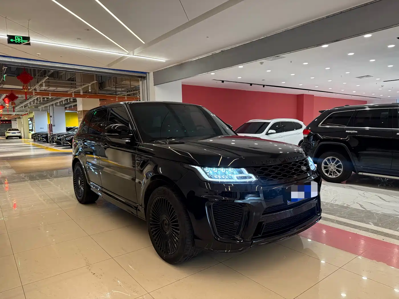Land Rover Range Rover Sport 2016 Model 3.0 SC V6 HSE DYNAMIC фото 3