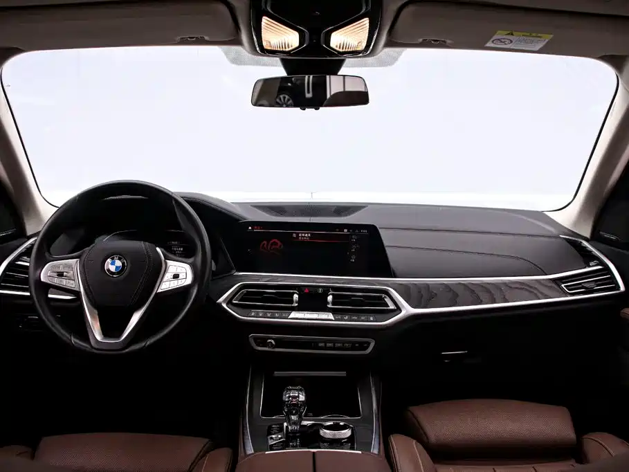Photo 5 - BMW X7