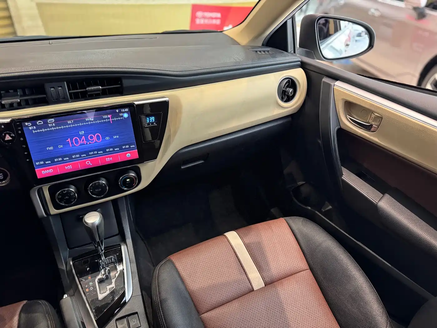 Toyota Corolla 2017 Facelift 1.2T S-CVT GL фото 17