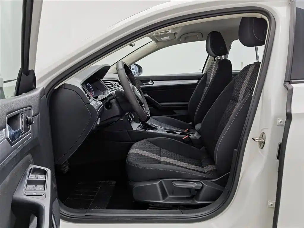 Volkswagen Lamando 2019 230TSI DSG Trend Edition China V фото 10