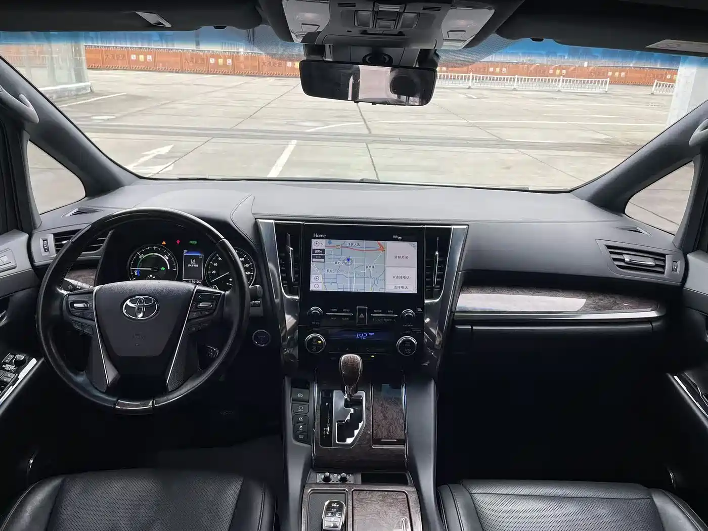 Toyota Alphard 2020 Hybrid 2.5L Premium Edition фото 5