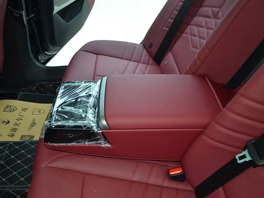 BMW 5 Series 2026 Model Year Facelift 530Li Leading M Sport Package фото 12