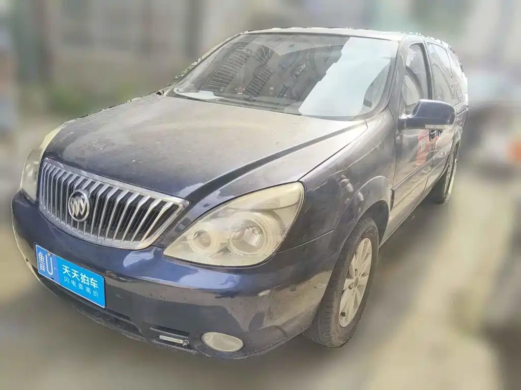 Photo 1 - Buick GL8