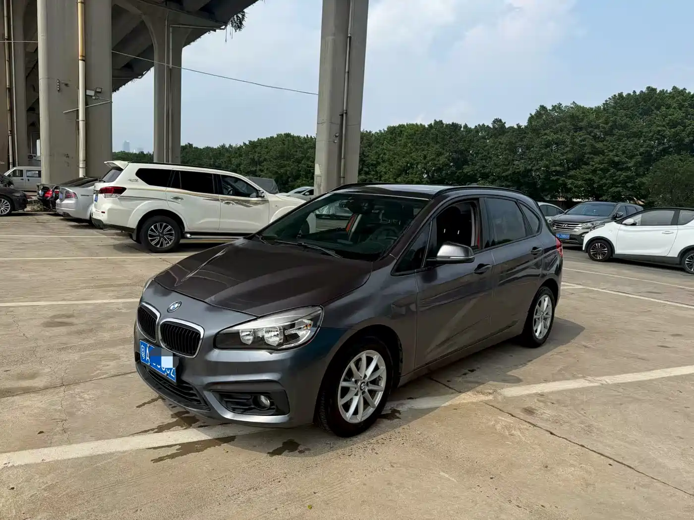 BMW 2 Series Touring 2016 218i Fashion Model
