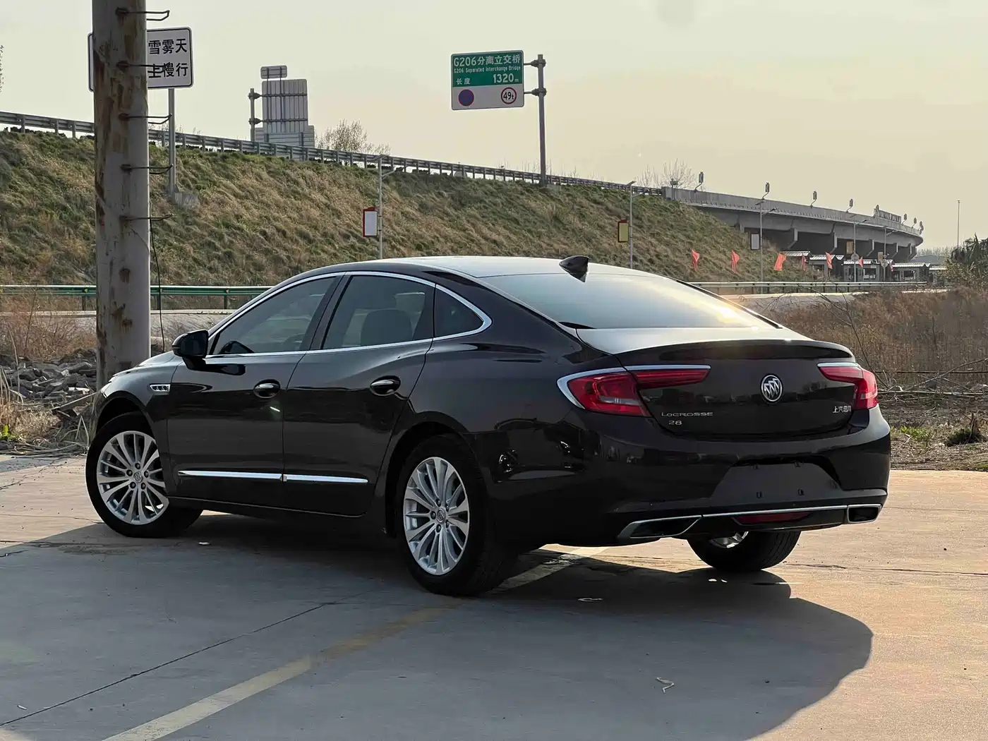 Buick LaCrosse 2016 Model 28T Luxury фото 3