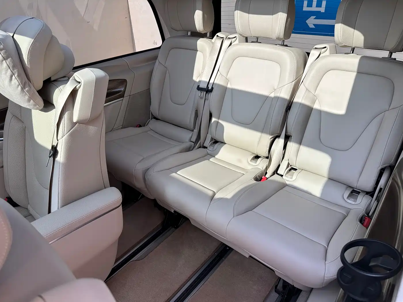 MERCEDES-BENZ V-CLASS