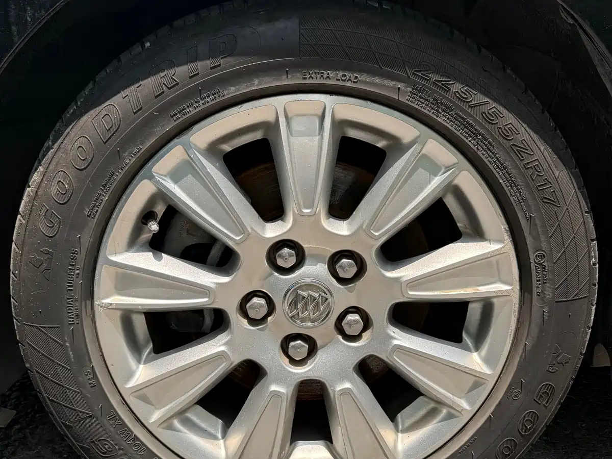 Buick LaCrosse 2012 2.4L SIDI Premium Edition фото 4