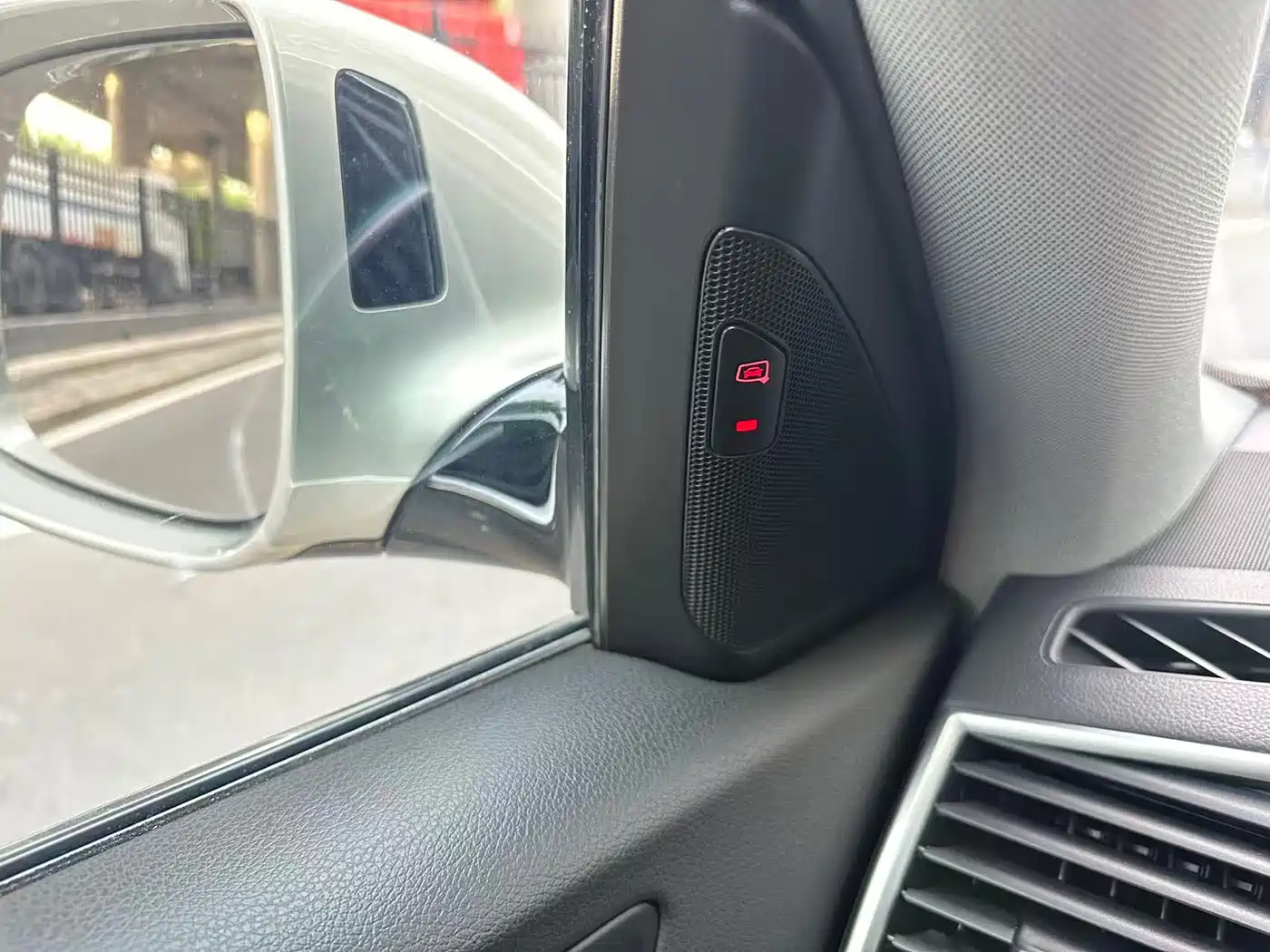 Audi Q5 2017 Plus 40 TFSI Technology фото 11