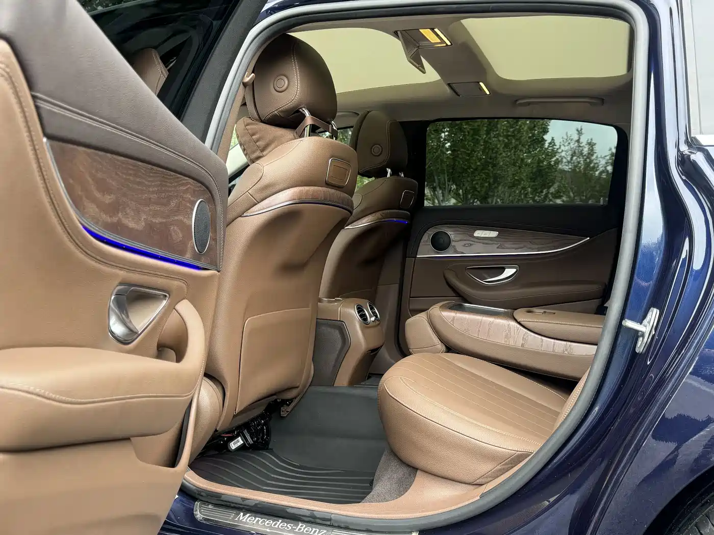 Mercedes-Benz E-Class 2020 E 300 L Fashion фото 10