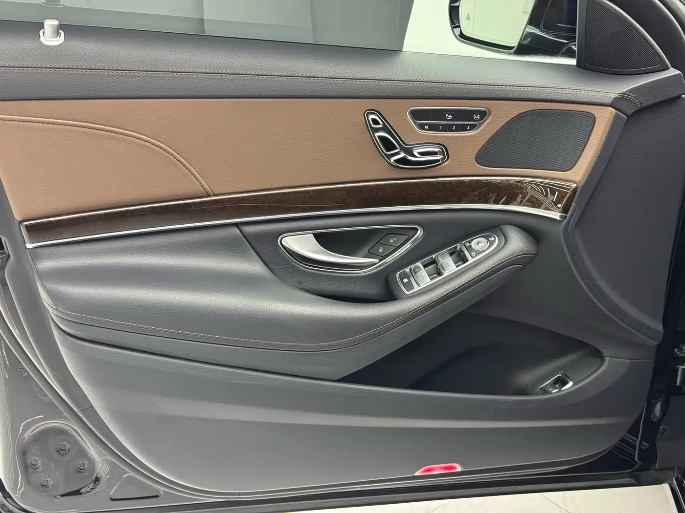 Mercedes-Benz S-Class 2019 S 350 L Premium Ultimate Edition фото 7
