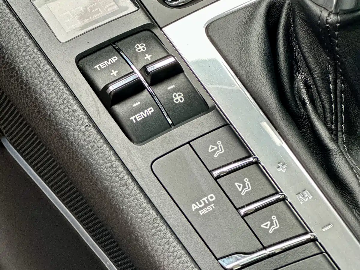 Porsche Macan 2018 Macan 2.0T фото 51