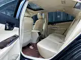 Фото 9 - Toyota Camry