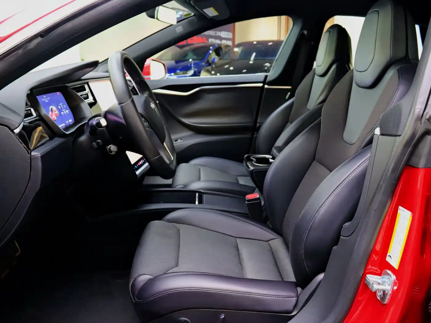 TESLA MODEL S
