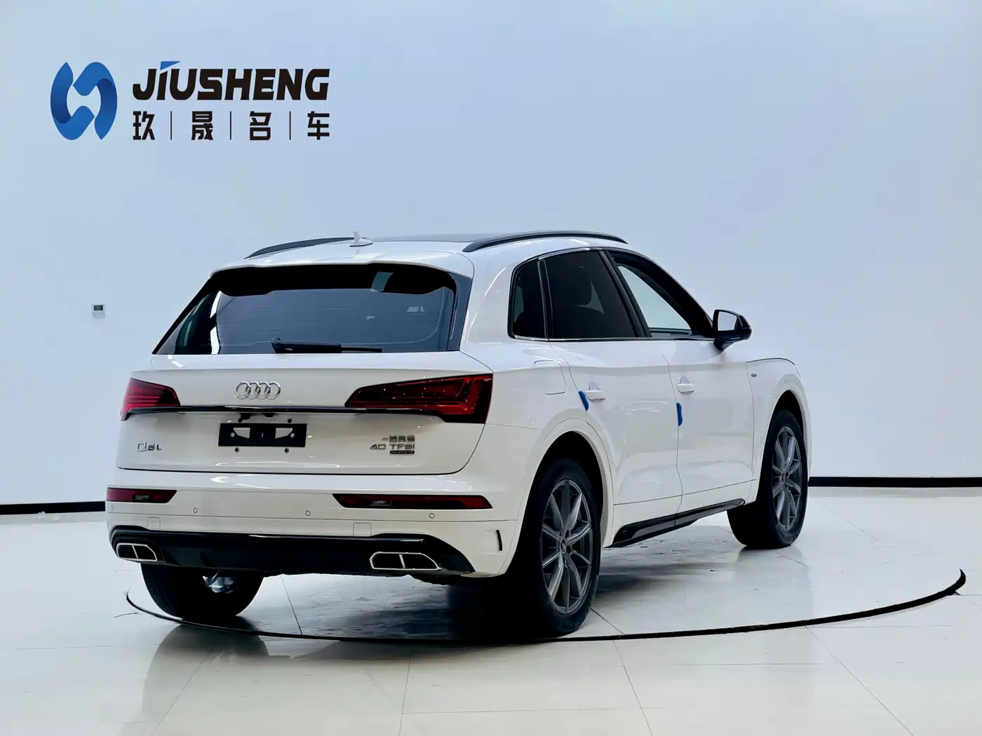 Audi Q5L 2022 40T Fashion Dynamic фото 6