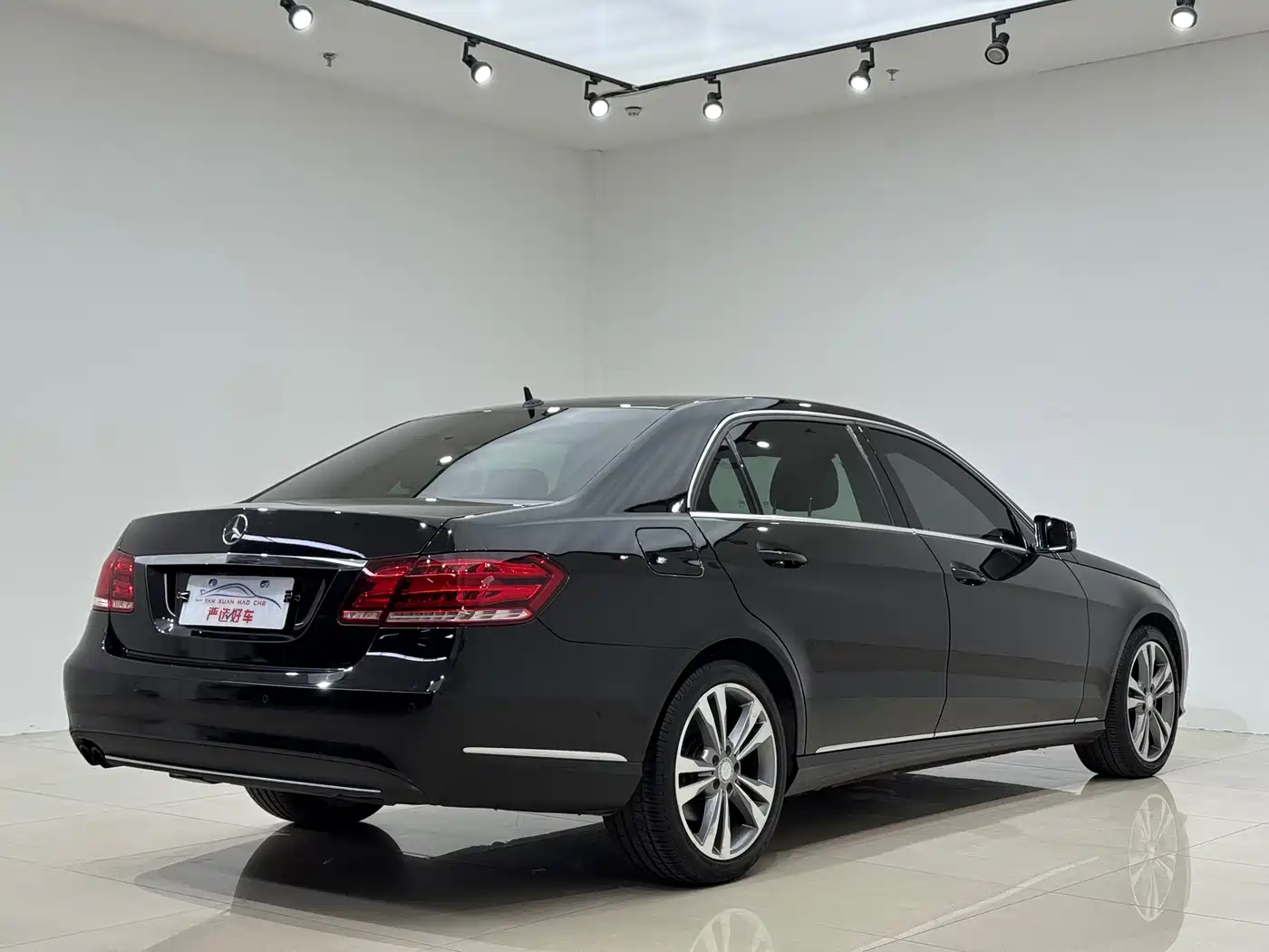 Mercedes-Benz E-Class 2014 E 260 L Sport фото 6
