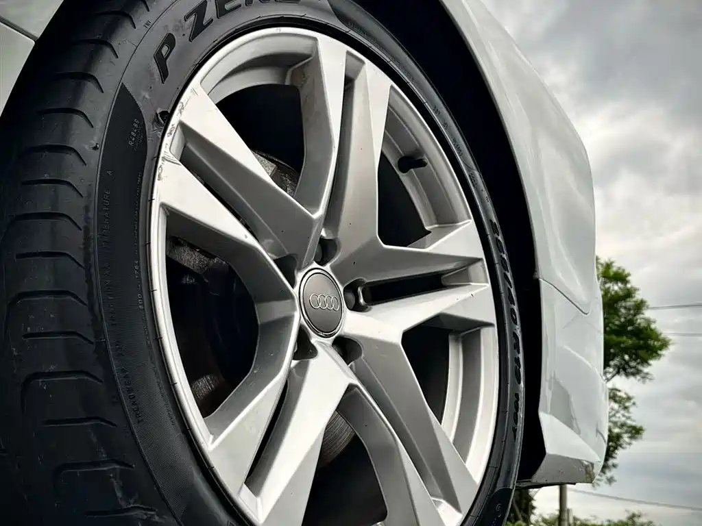 Фото 9 - Audi A7