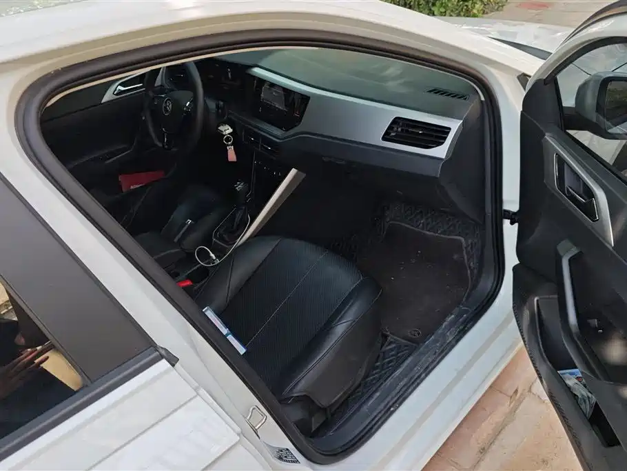 Volkswagen Polo 2023 Facelift Plus 1.5L Auto Joyful Living Edition фото 8