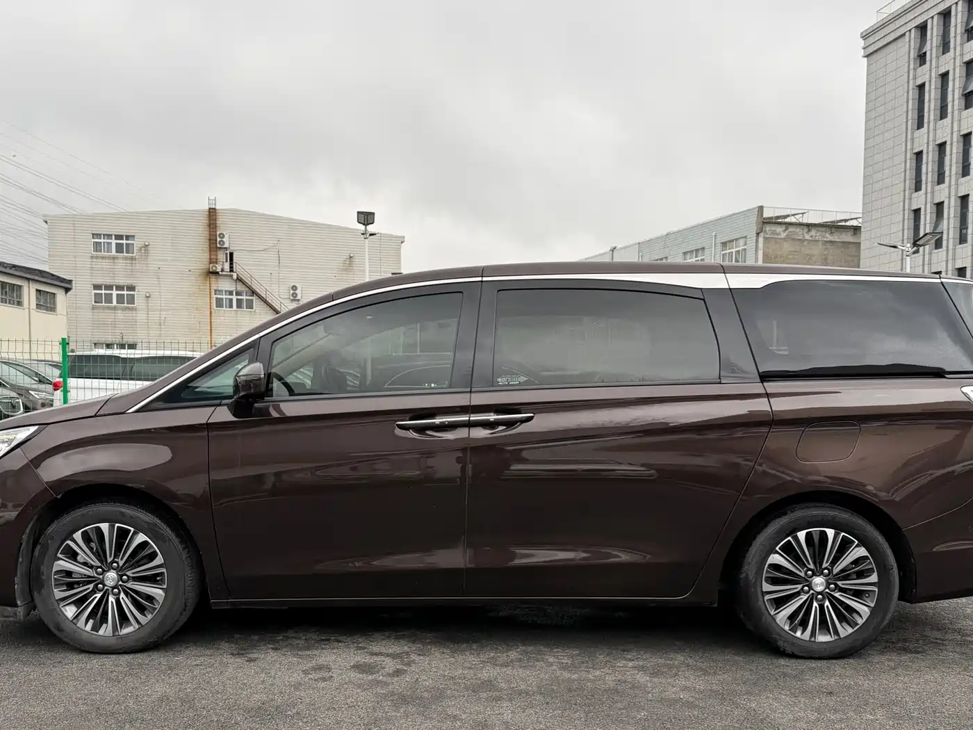 Buick GL8 2021 ES Landlord 653T Luxury фото 11