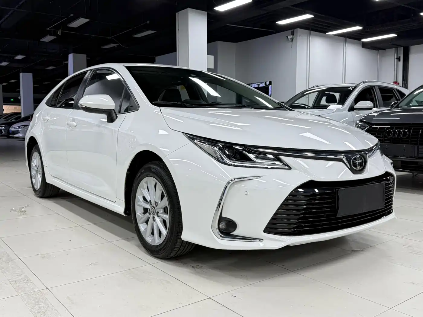 Toyota Corolla 2021 1.2T S-CVT Flagship Edition фото 4