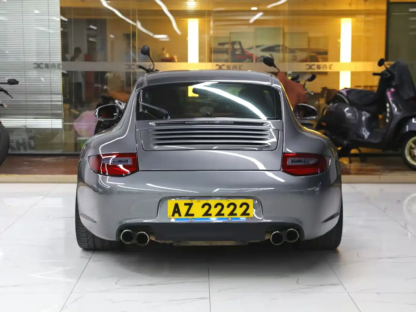 Porsche 911 2010 Carrera 3.6L фото 8