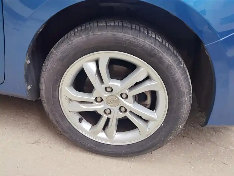BYD Surui 2014 1.5TID Automatic Luxury фото 6