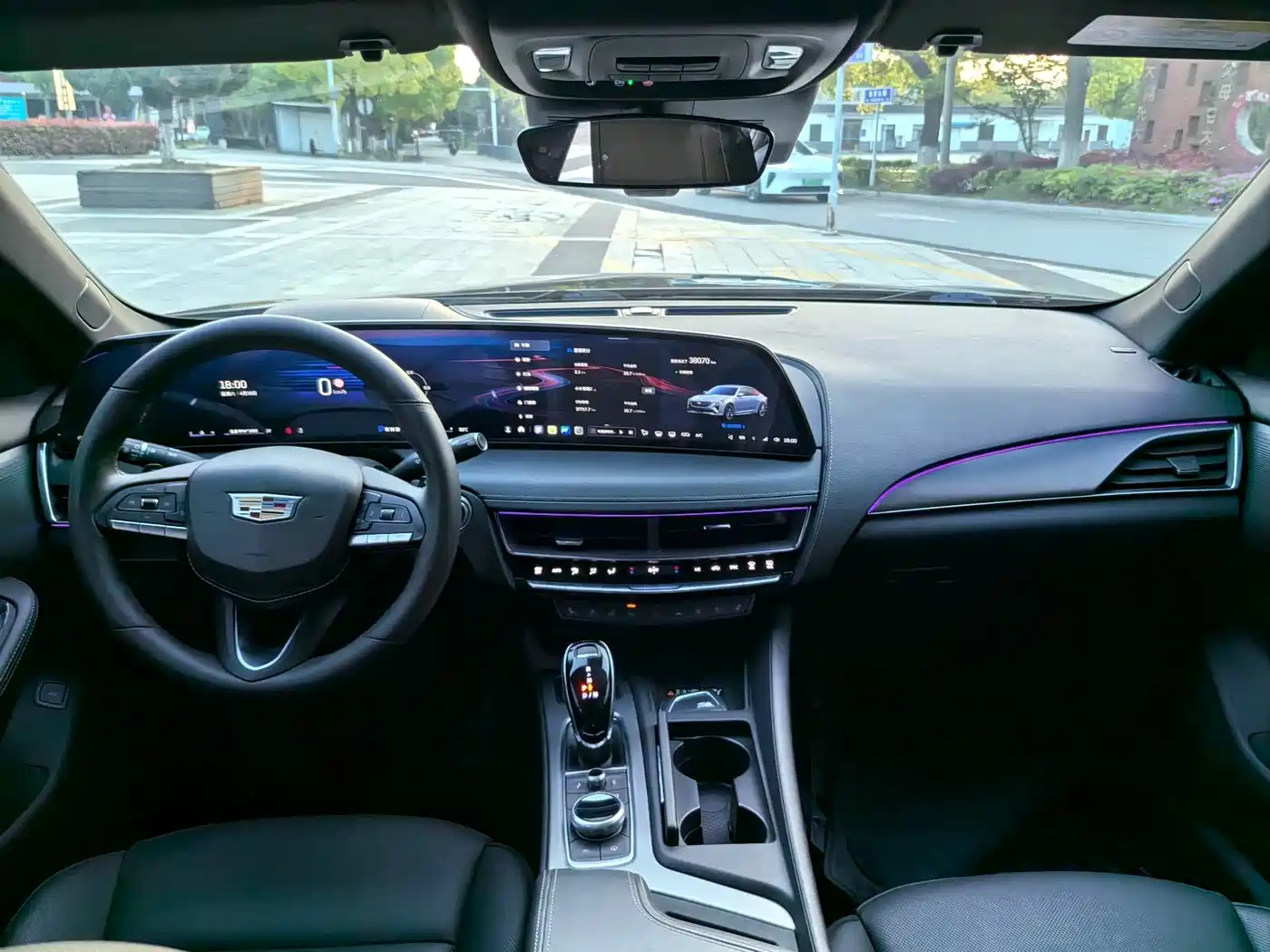 Cadillac CT5 2024 28T Luxury Model Pro фото 4