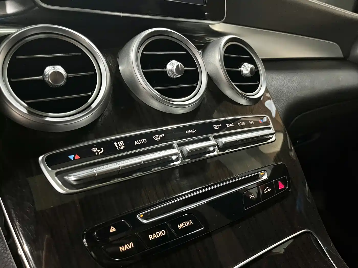 Mercedes-Benz GLC 2019 GLC 260 4MATIC Luxury фото 10