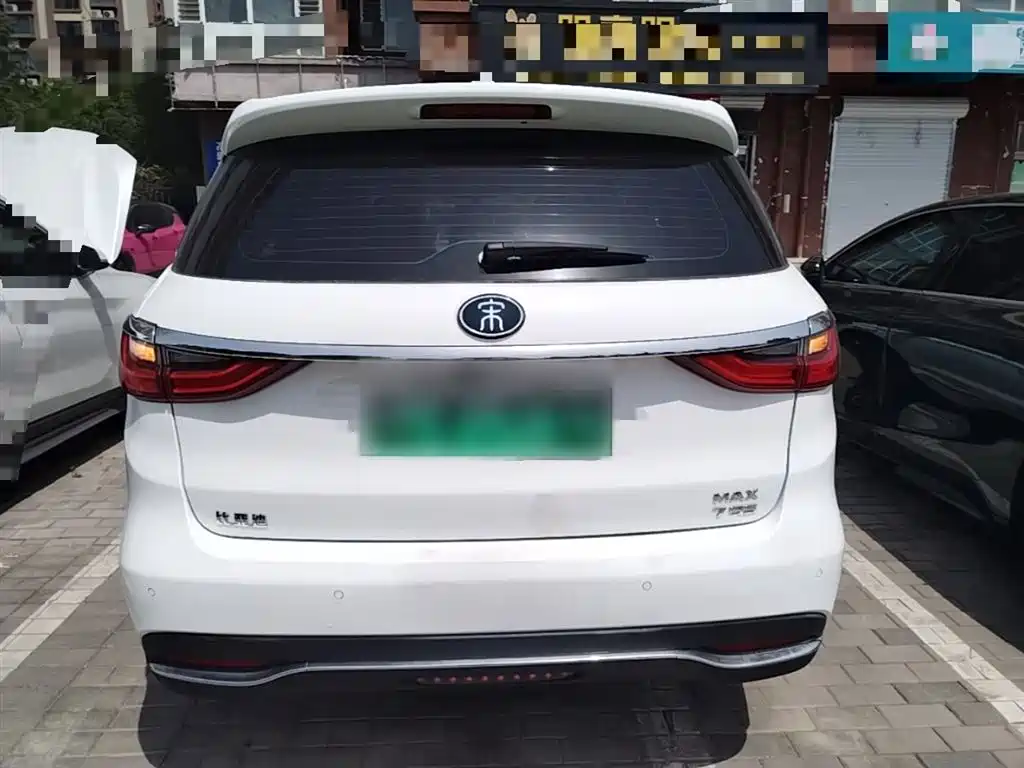 BYD Song MAX New Energy 2019 DM 1.5T Smart Connect Advance 7-seater China VI фото 6