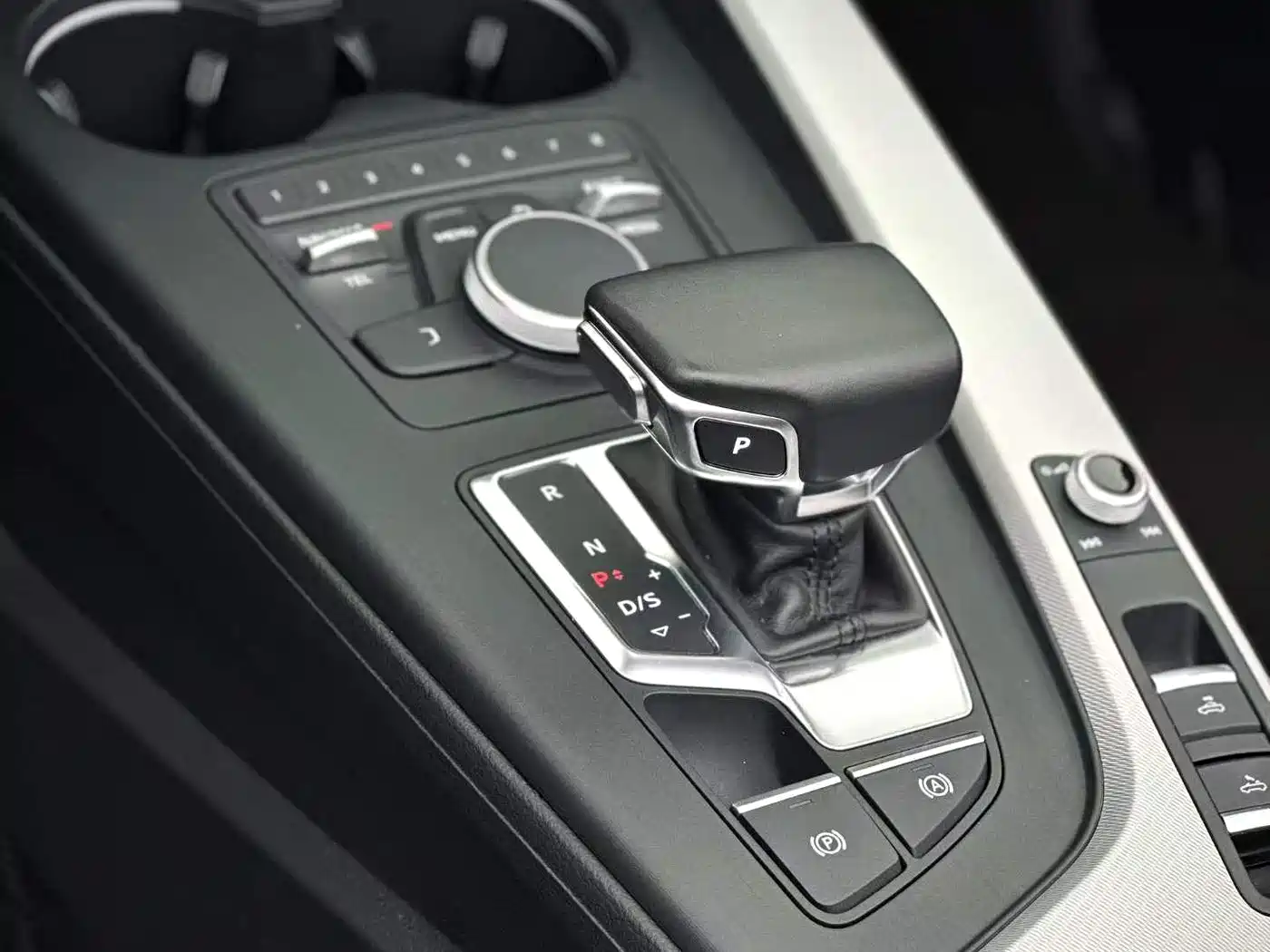 Audi A5 (Import) 2017 Cabriolet 40 TFSI Fashion фото 7