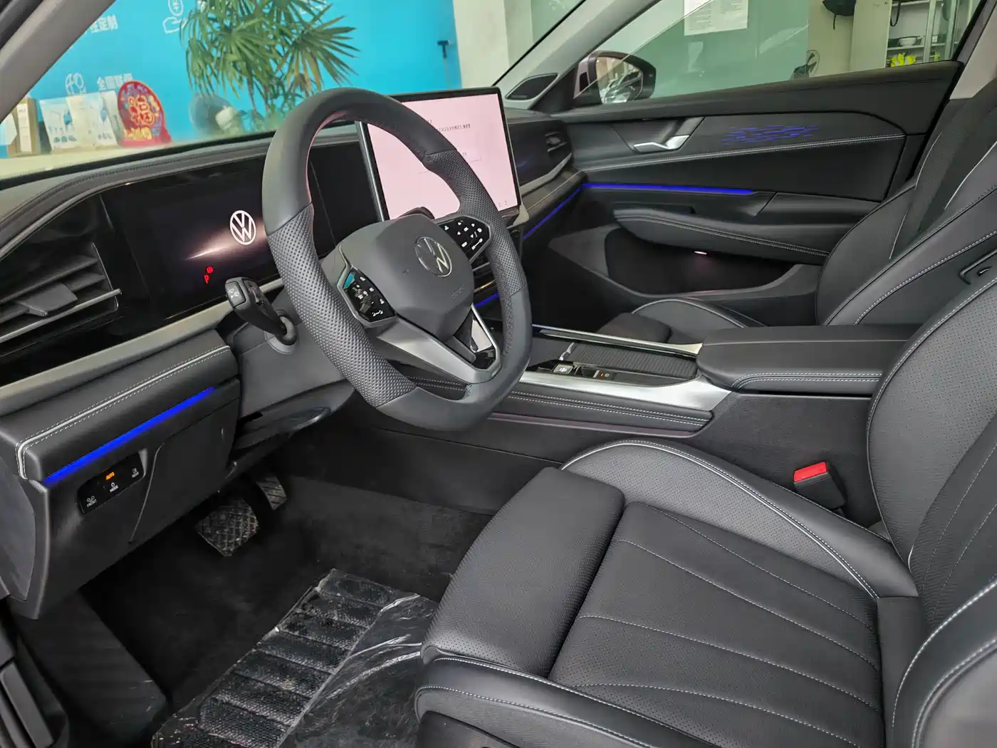 Volkswagen Passat 2025 Model Pro 380TSI Starlight Dragon Premium Edition фото 17