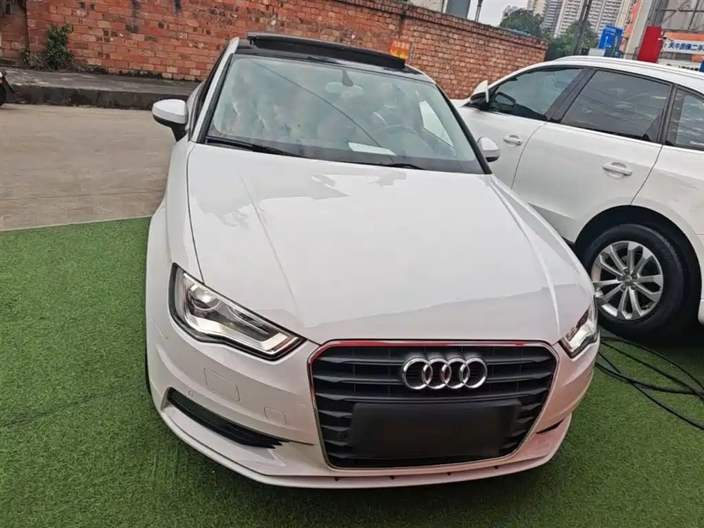 Audi A3 2014 Limousine 35 TFSI Auto Comfort фото 3