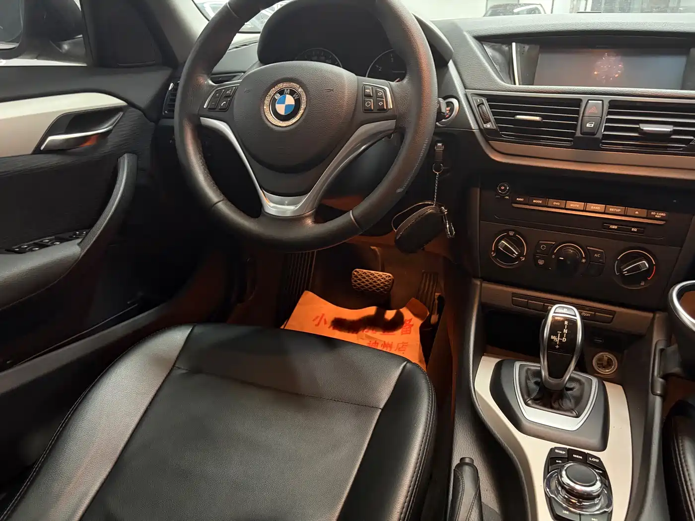BMW X1 2014 sDrive18i Fashion Edition фото 13
