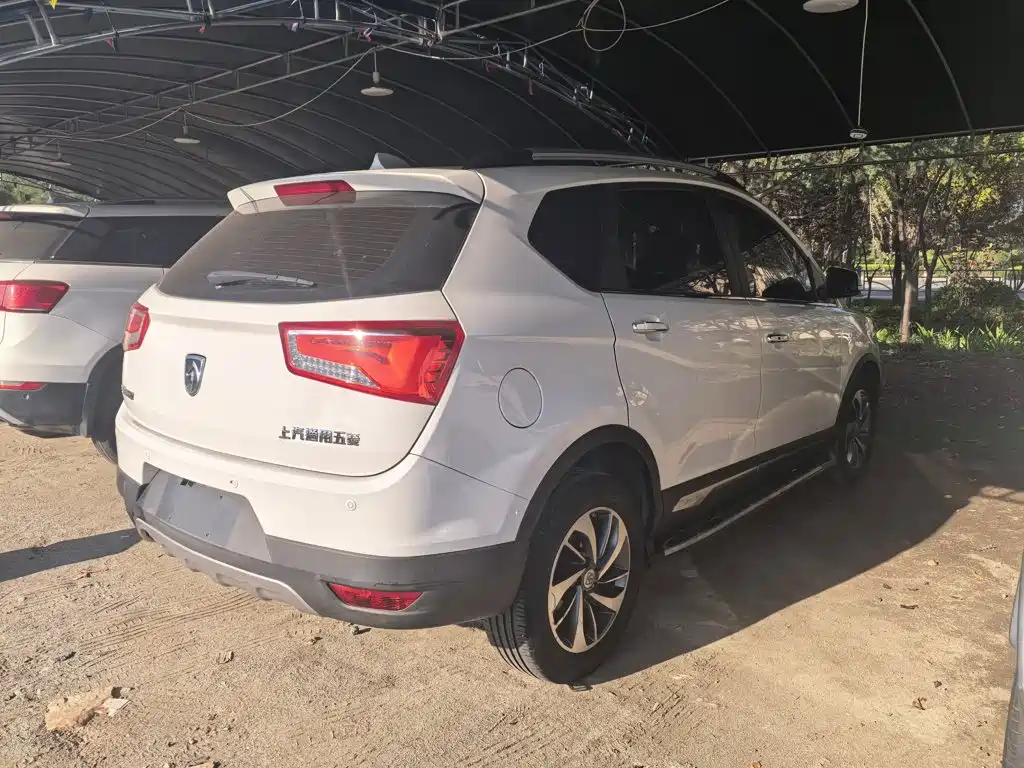 Baojun 560 2017 2016 1.8L iAMT Luxury