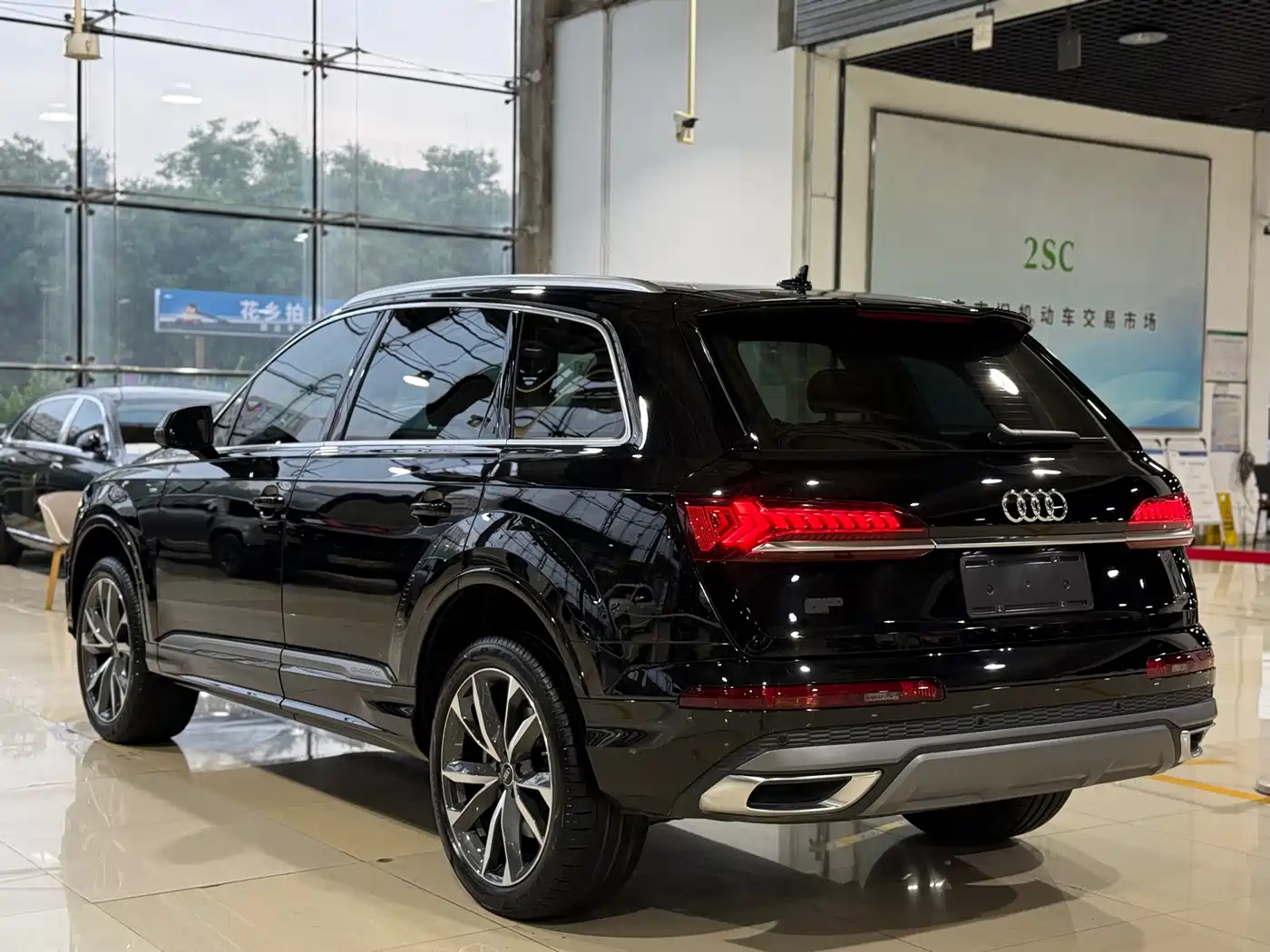 Audi Q7 2023 55 TFSI quattro S line Sport фото 25